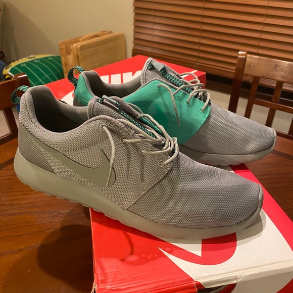 nike roshe size 3